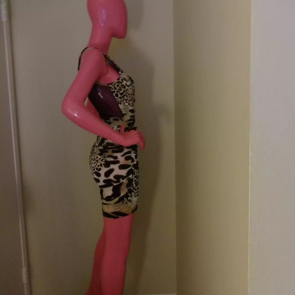 Trac Drees One Shoulder - Picture 4 of 5